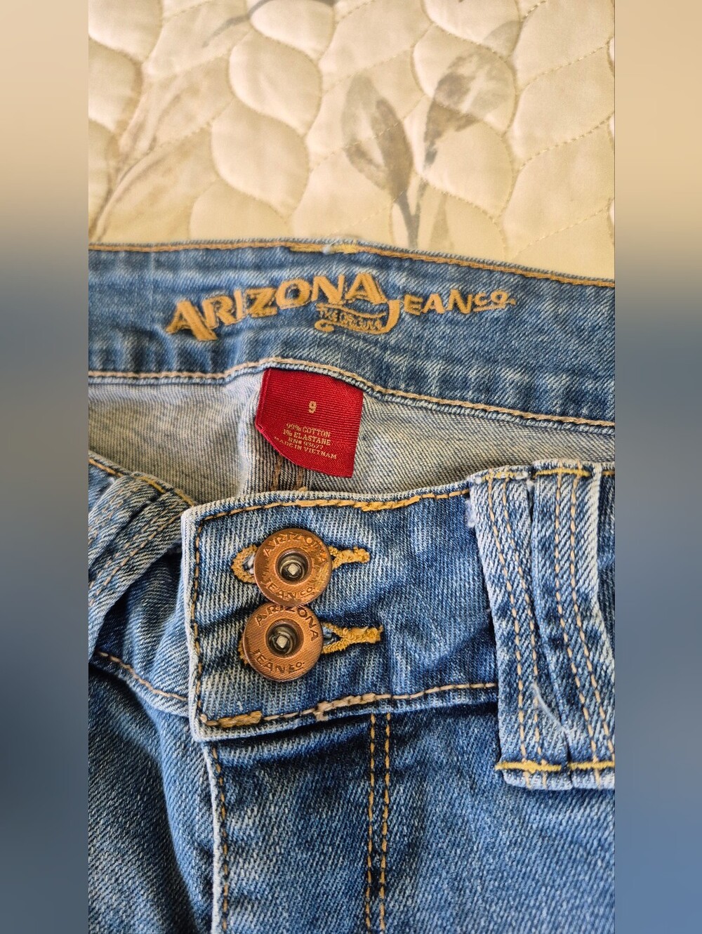 Junior's Light Blue Cropped Cuffed with Subtle Fade - Picture 5 of 6